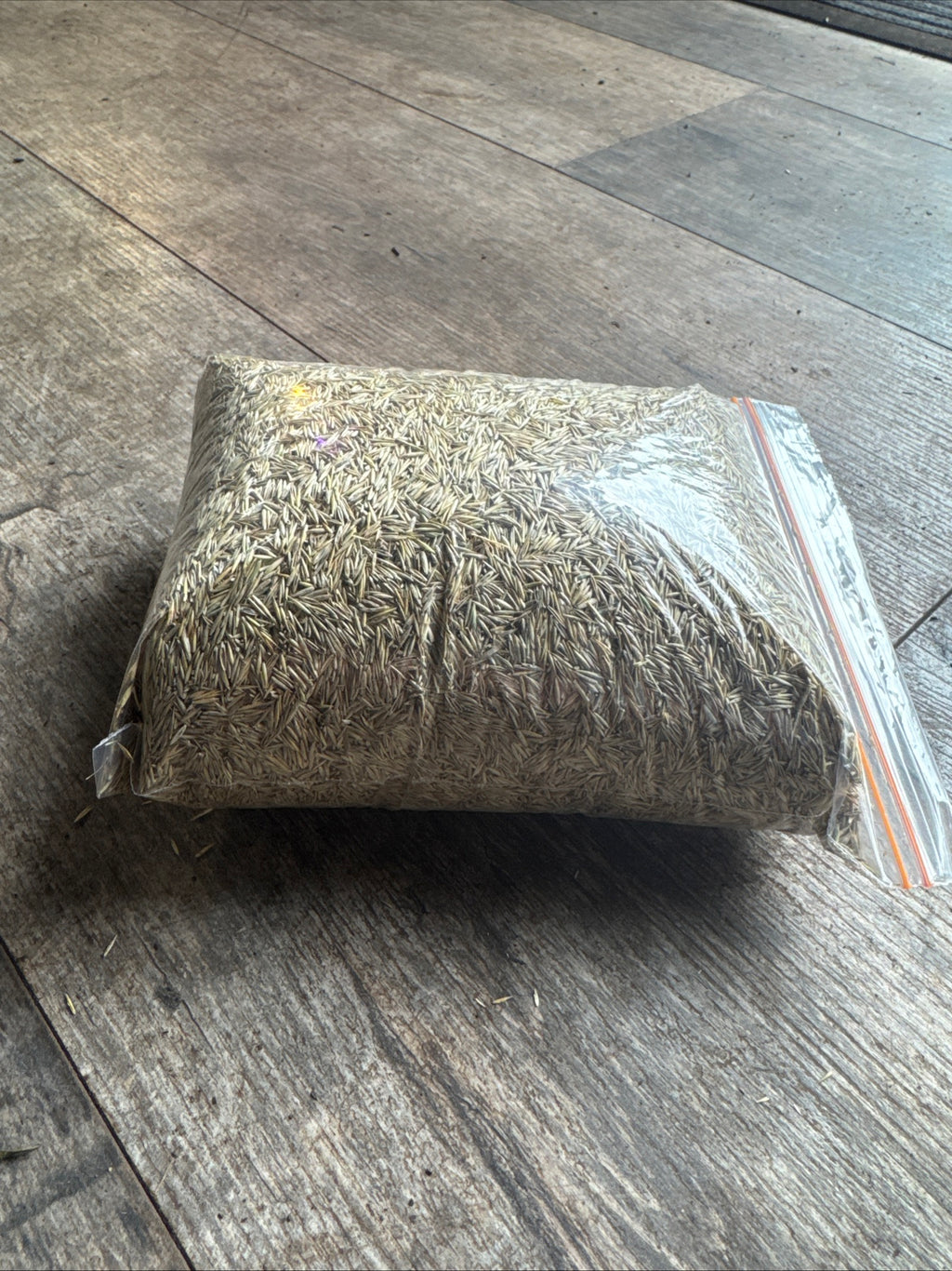 Hard-Wearing Fast Growing Grass Seed – Approx. 0.4 kg