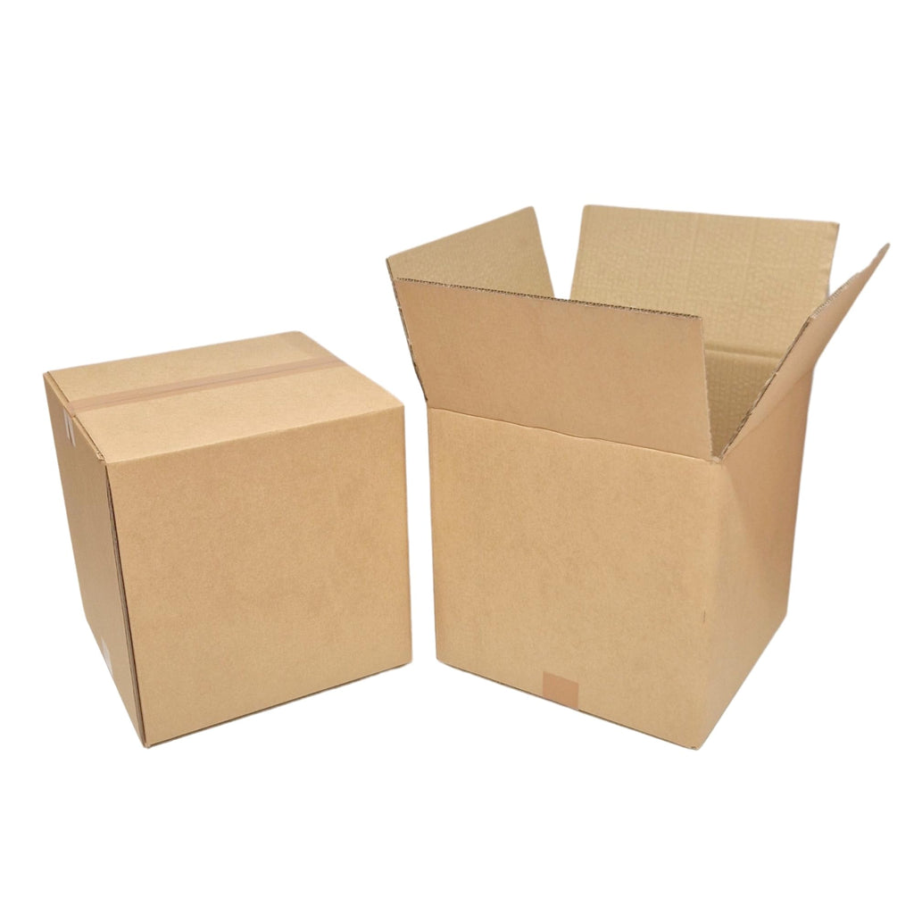 W.E. Roberts Strong Double Wall Cardboard Boxes (Pack of 15) - Boxes for posting, Boxes for moving house, Packing boxes, Postal Shipping Boxes (305mm x 229mm x 229mm (12 x 9 x 9"))