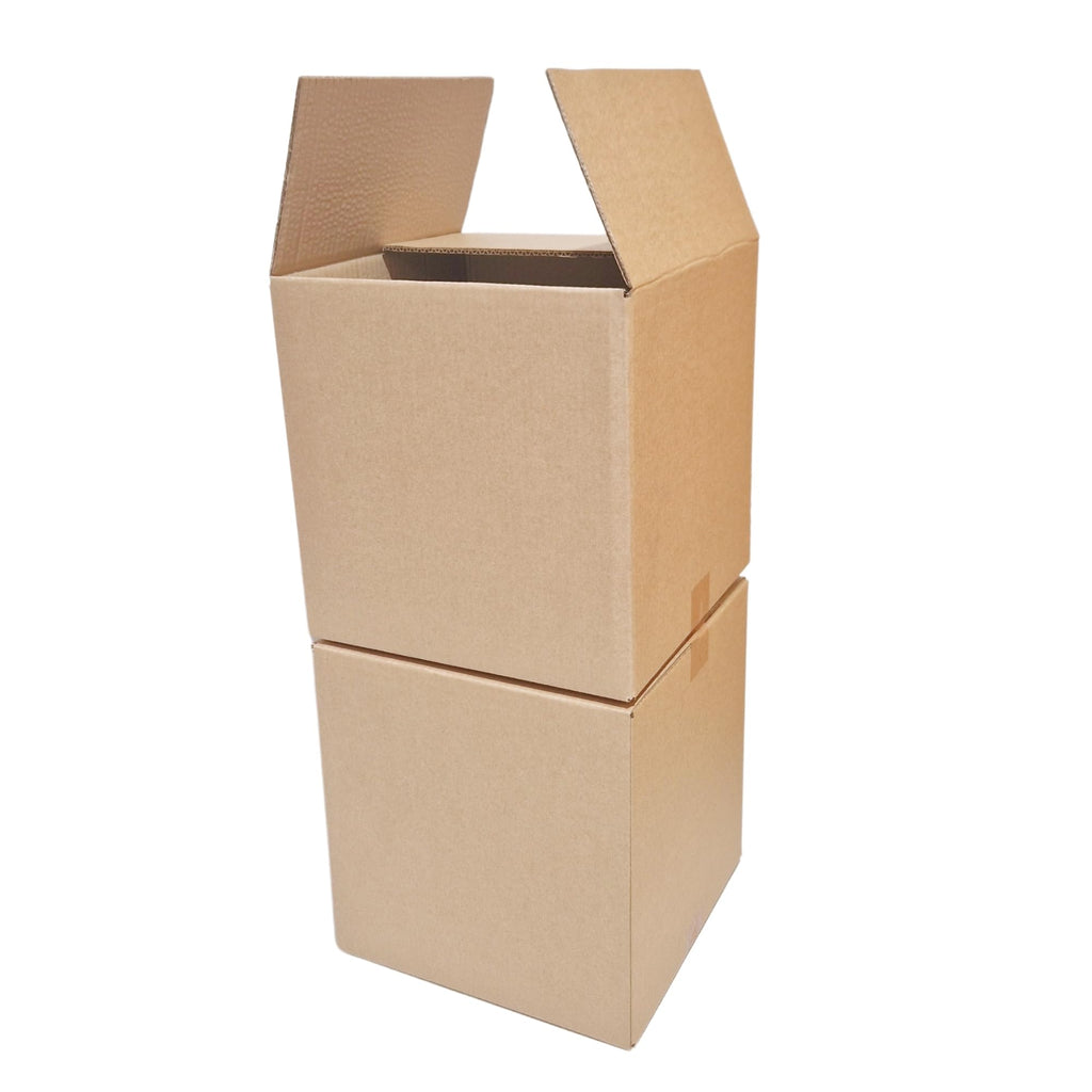 W.E. Roberts Strong Double Wall Cardboard Boxes (Pack of 15) - Boxes for posting, Boxes for moving house, Packing boxes, Postal Shipping Boxes (305mm x 229mm x 229mm (12 x 9 x 9"))