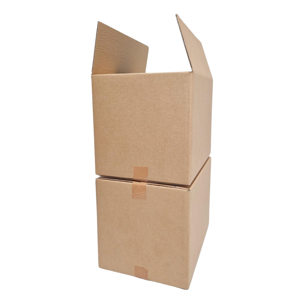 W.E. Roberts Strong Double Wall Cardboard Boxes (Pack of 15) - Boxes for posting, Boxes for moving house, Packing boxes, Postal Shipping Boxes (305mm x 229mm x 229mm (12 x 9 x 9"))