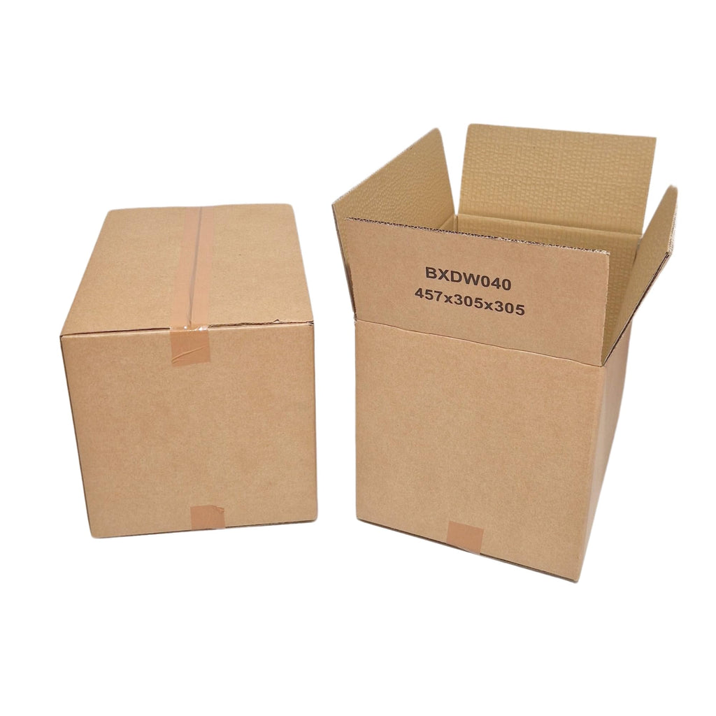 W.E. Roberts Strong Double Wall Cardboard Boxes (Pack of 15) - Boxes for posting, Boxes for moving house, Packing boxes, Postal Shipping Boxes (305mm x 229mm x 229mm (12 x 9 x 9"))