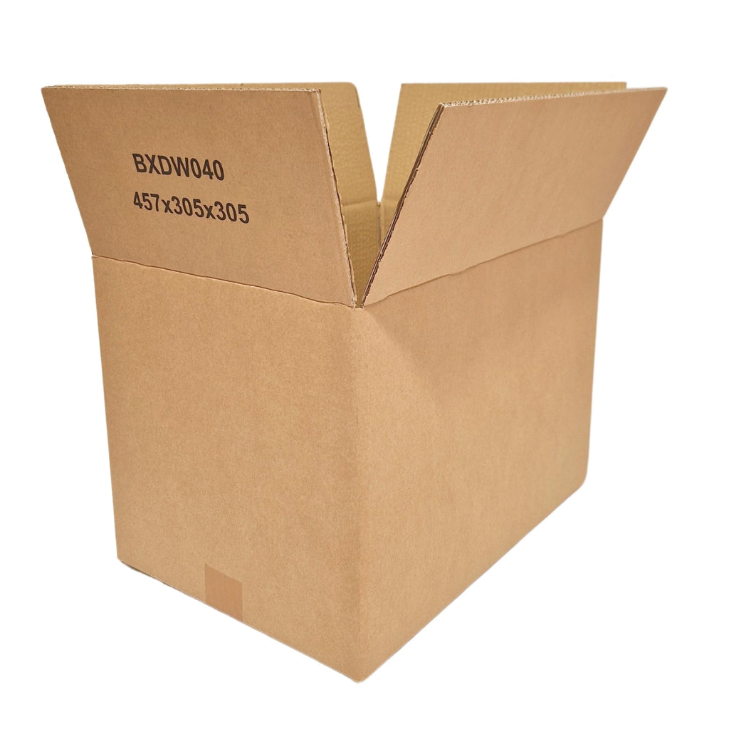 W.E. Roberts Strong Double Wall Cardboard Boxes (Pack of 15) - Boxes for posting, Boxes for moving house, Packing boxes, Postal Shipping Boxes (305mm x 229mm x 229mm (12 x 9 x 9"))